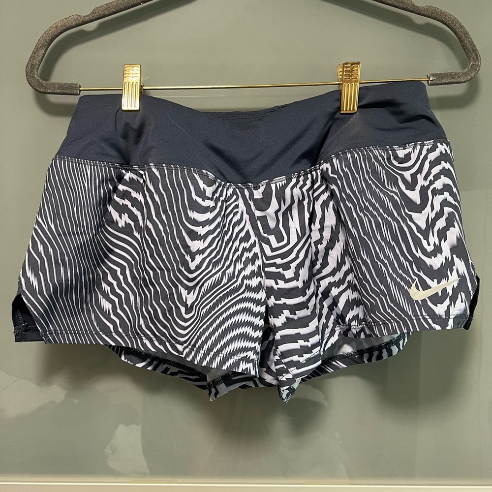 Nike running shorts size medium